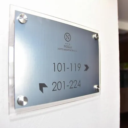 Готель Hotel Nekla