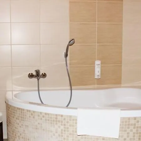 Hotel Nekla Готель Некля